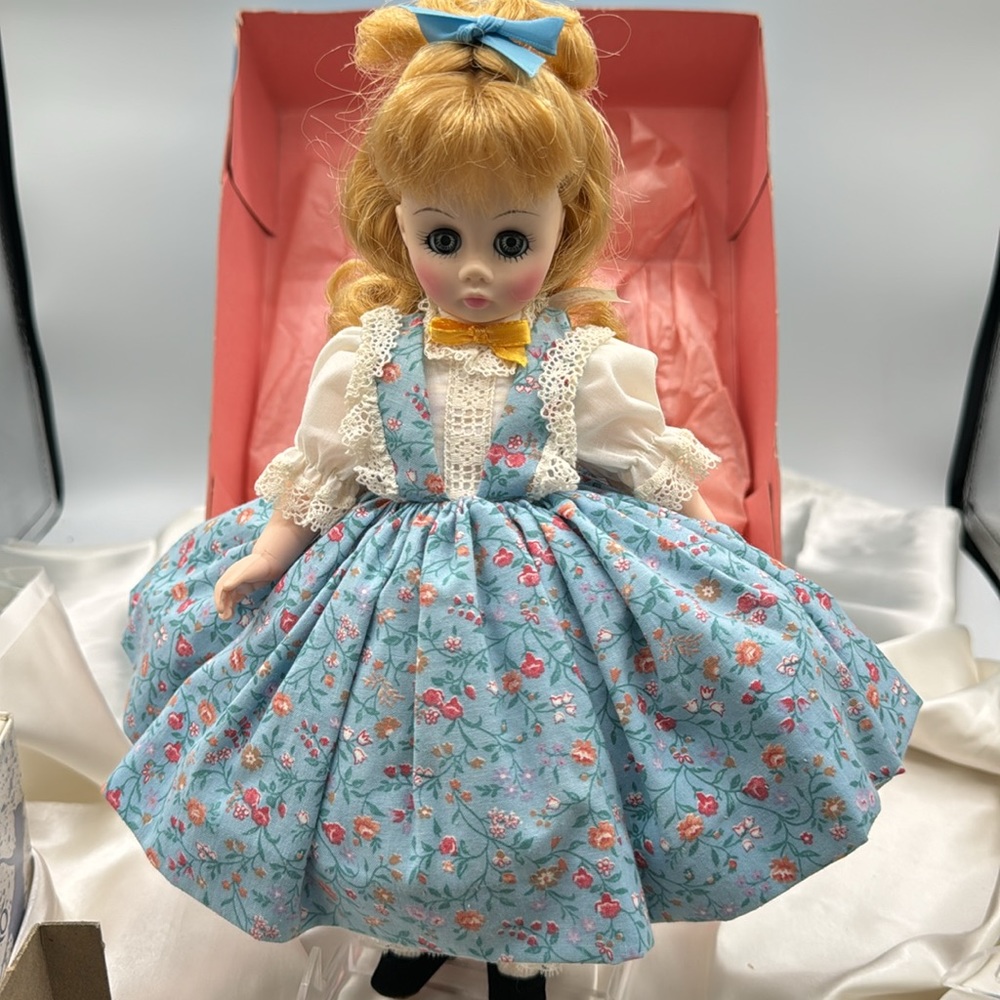 Madame Alexander Doll “Amy” 1220, Little Women Series. 1976